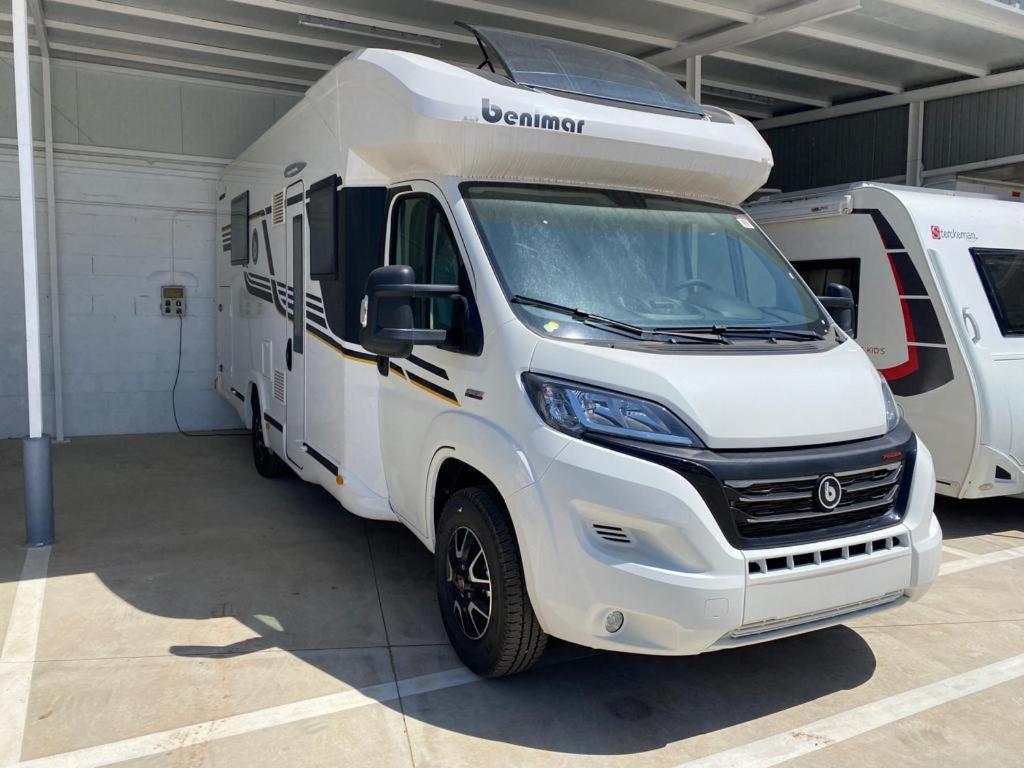 Magnifica Autocaravana Adria Matrix Axess 670Sl Γρανάδα Εξωτερικό φωτογραφία
