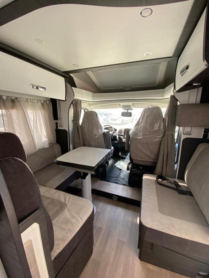 Magnifica Autocaravana Adria Matrix Axess 670Sl Γρανάδα Εξωτερικό φωτογραφία