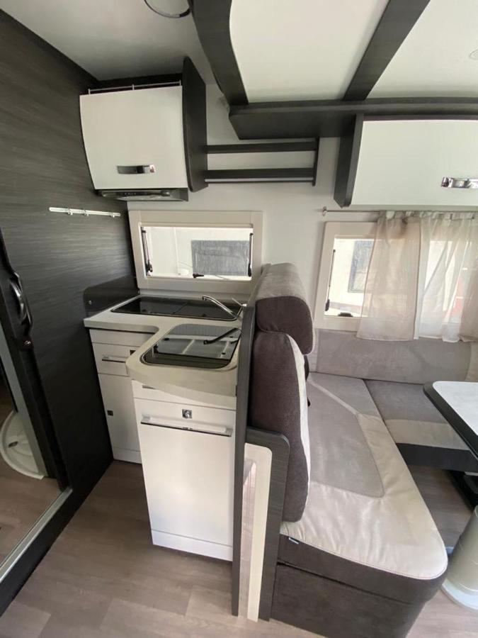 Magnifica Autocaravana Adria Matrix Axess 670Sl Γρανάδα Εξωτερικό φωτογραφία