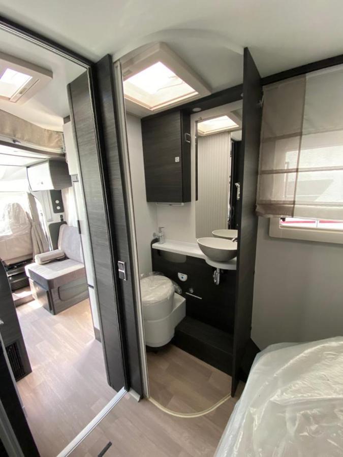 Magnifica Autocaravana Adria Matrix Axess 670Sl Γρανάδα Εξωτερικό φωτογραφία